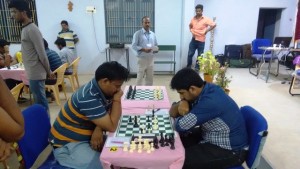 3. Former national Sub Junior champion R. Ashwath upset Saravana Krishnan in the ninth and penultimate round to put him in contention for the title